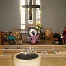 Ensemble Klanglich in der Kirche des Klosters Weimar Schöndorf.